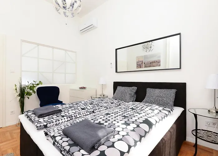 Apartament Akacfa 7 Two Bedroom Budapeszt