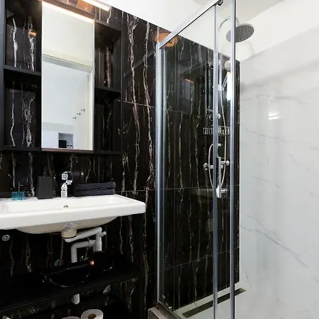 Apartman Akacfa 7 Two Bedroom *