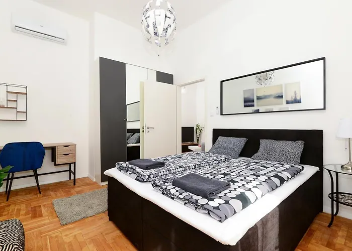 Akacfa 7 Two Bedroom Daire